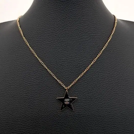 Chanel star necklace-Hover-Image