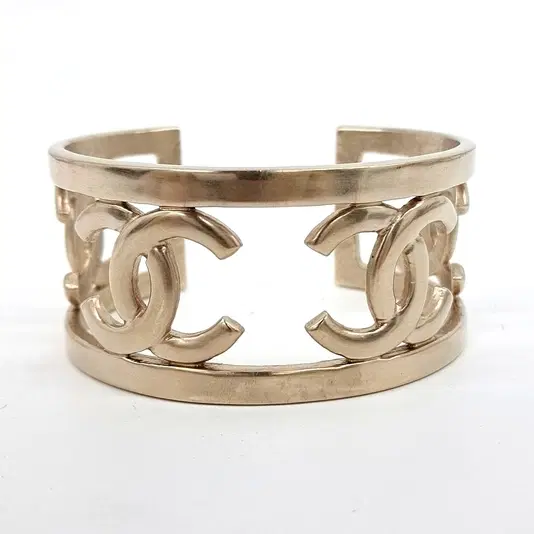 Chanel bangle