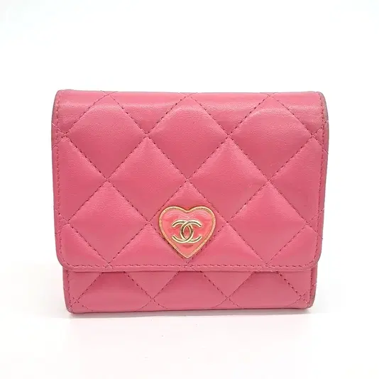Chanel heart wallet