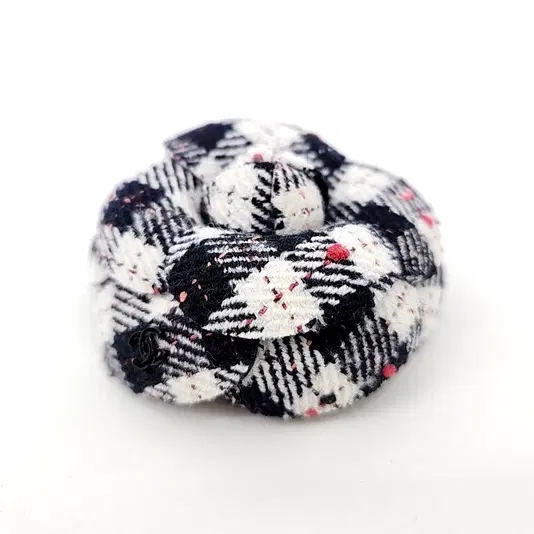 Chanel camellia brooch-Hover-Image