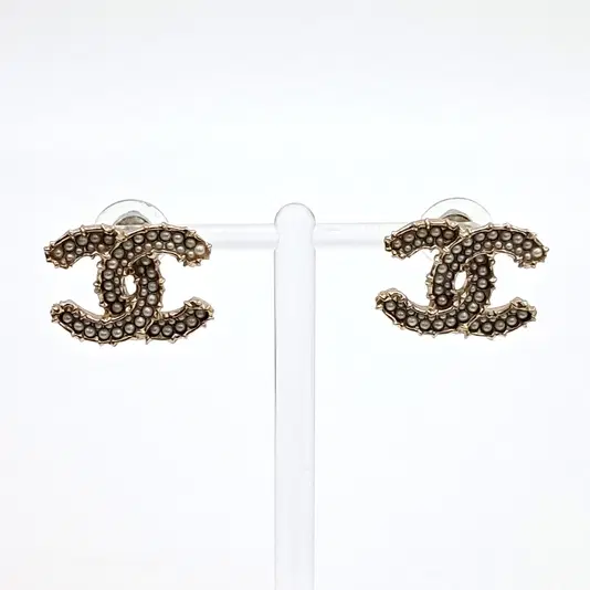 Chanel logo-embellished earrings