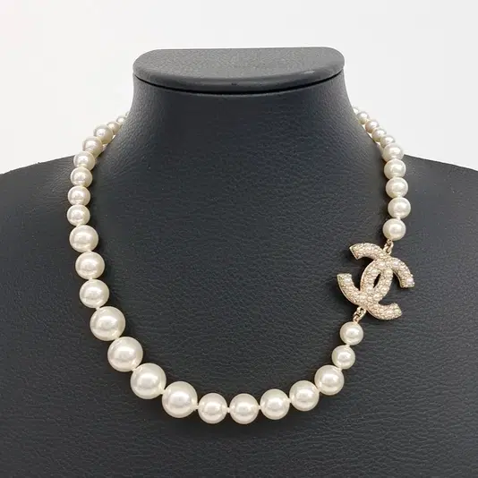 Chanel necklace-Hover-Image