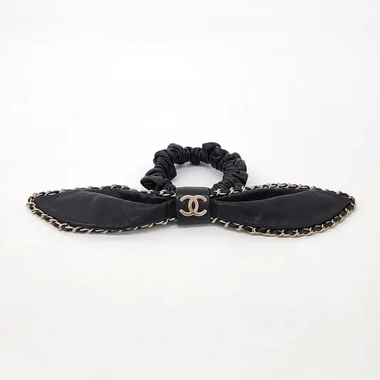 Chanel hair scrunchie