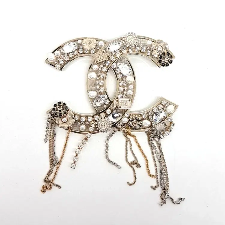 Chanel logo big brooch-Hover-Image