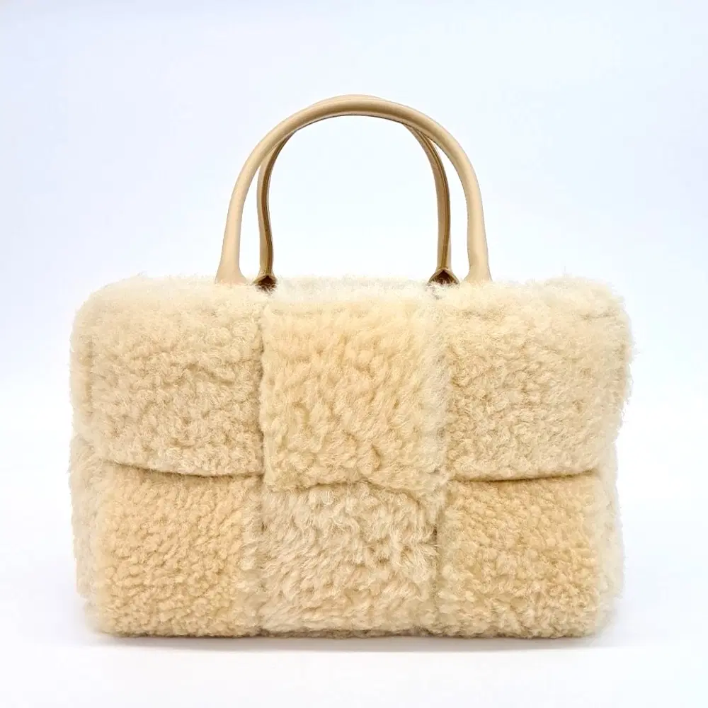 Bottega Veneta shearling Arco tote bag