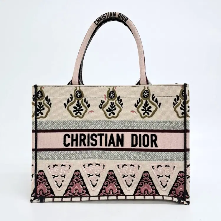 Christian Dior Book Tote Bag 36-Hover-Image