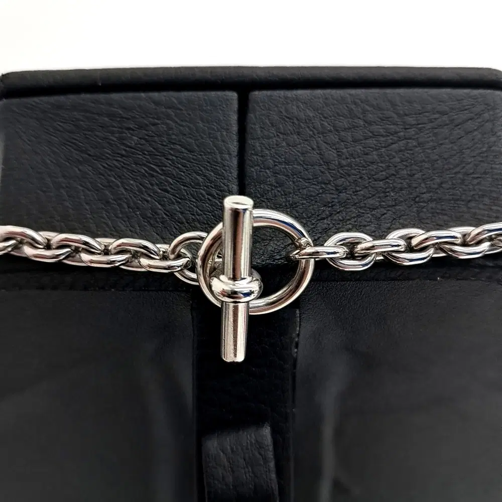main-slider-image-1