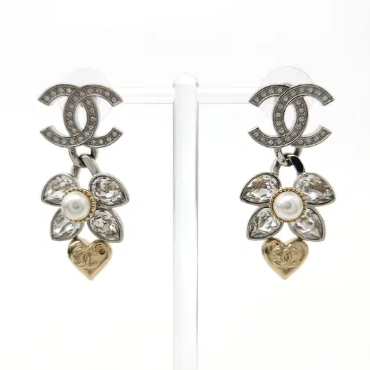 Chanel earrings-Hover-Image