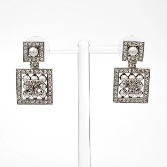 Chanel earrings-Hover-Image