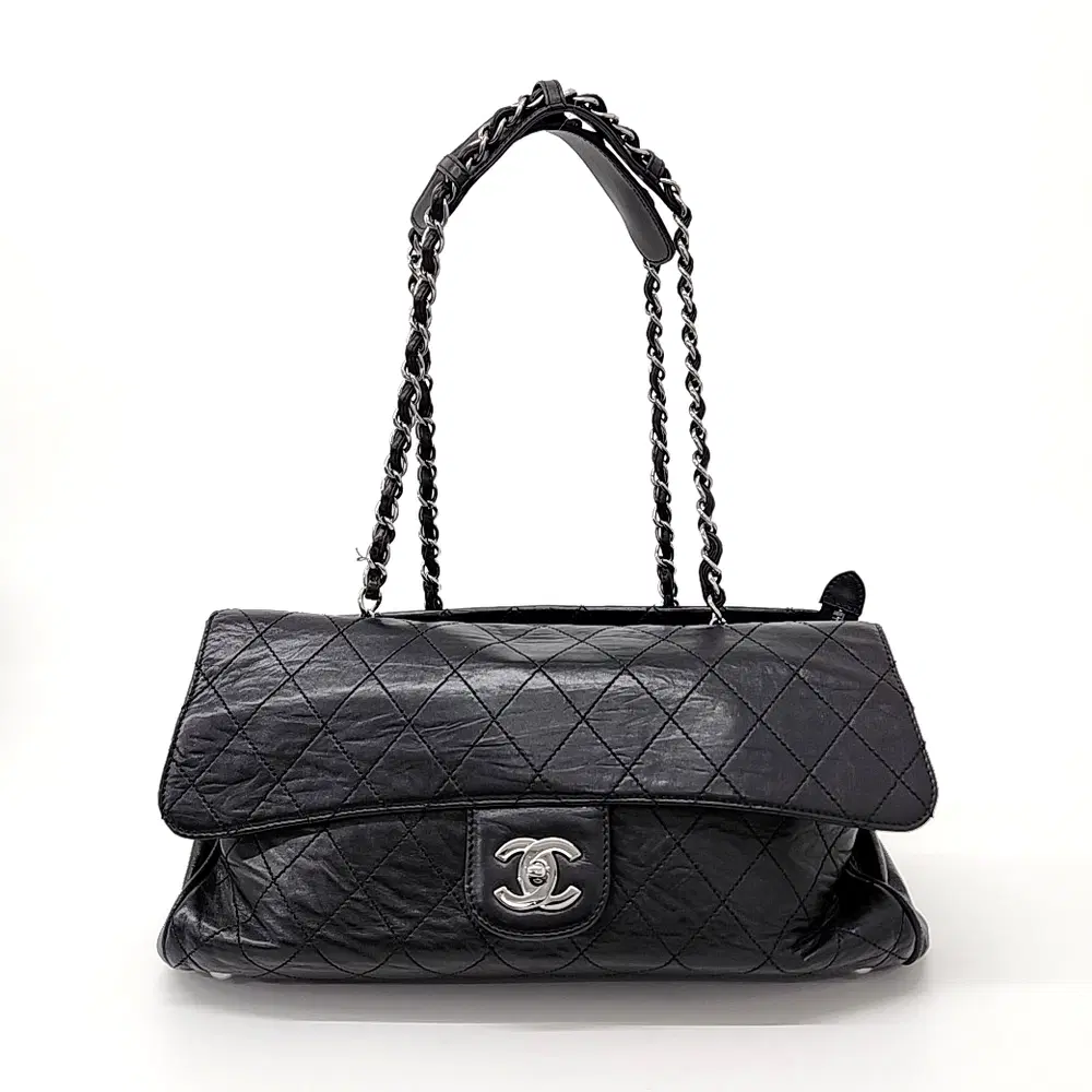 Chanel chain shoulder bag