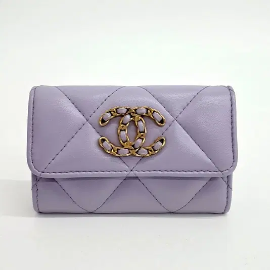 Chanel 19 Card Holder AP1790