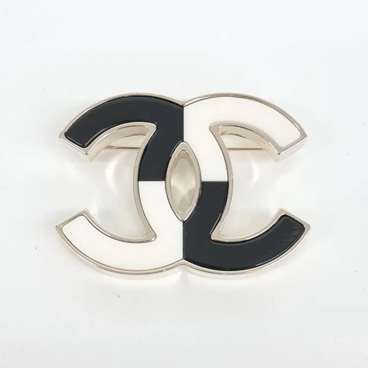 Chanel logo brooch-Hover-Image