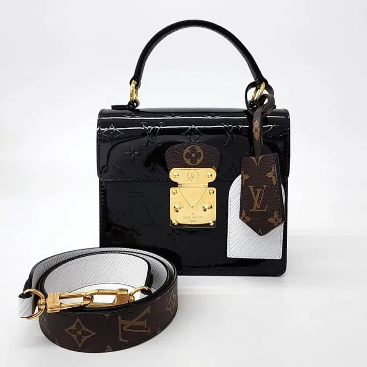 Louis Vuitton Vernis Spring Street M90375-Hover-Image