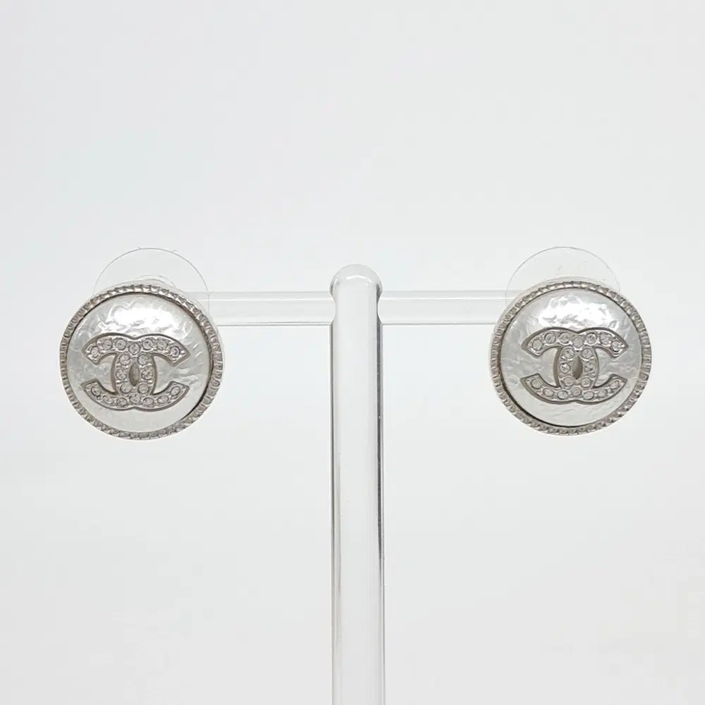 Chanel round earrings
