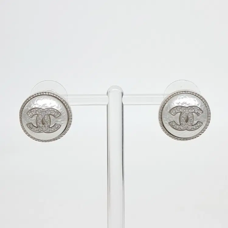 Chanel round earrings-Hover-Image