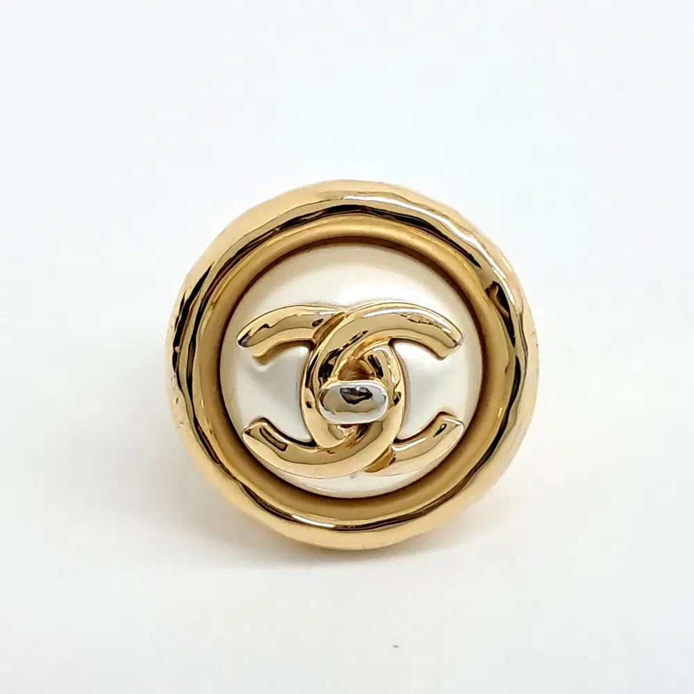 Chanel ring