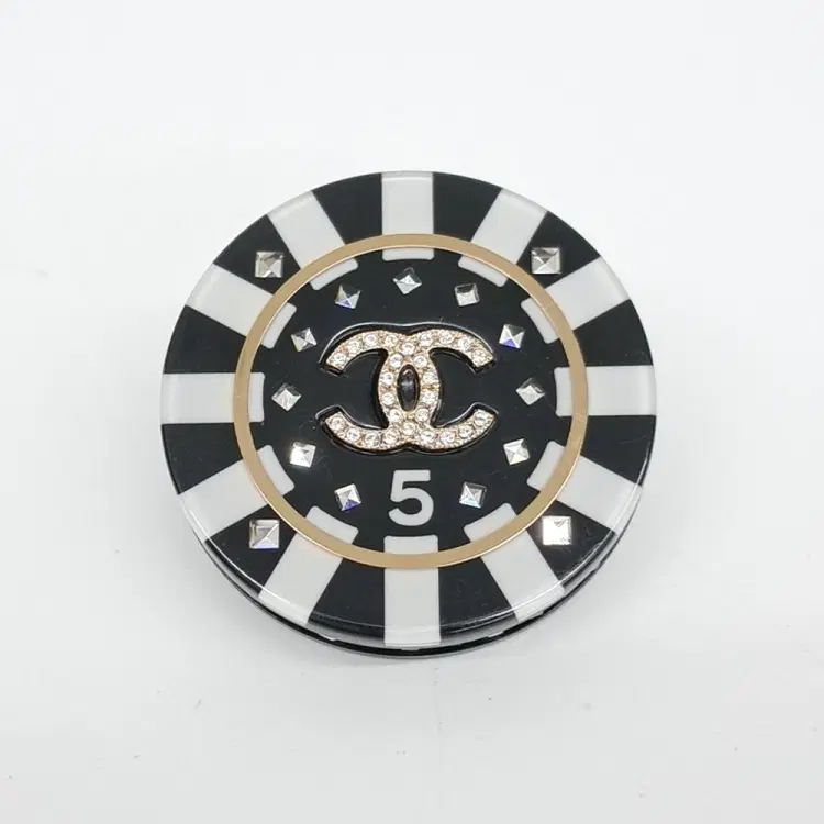 Chanel brooch-Hover-Image