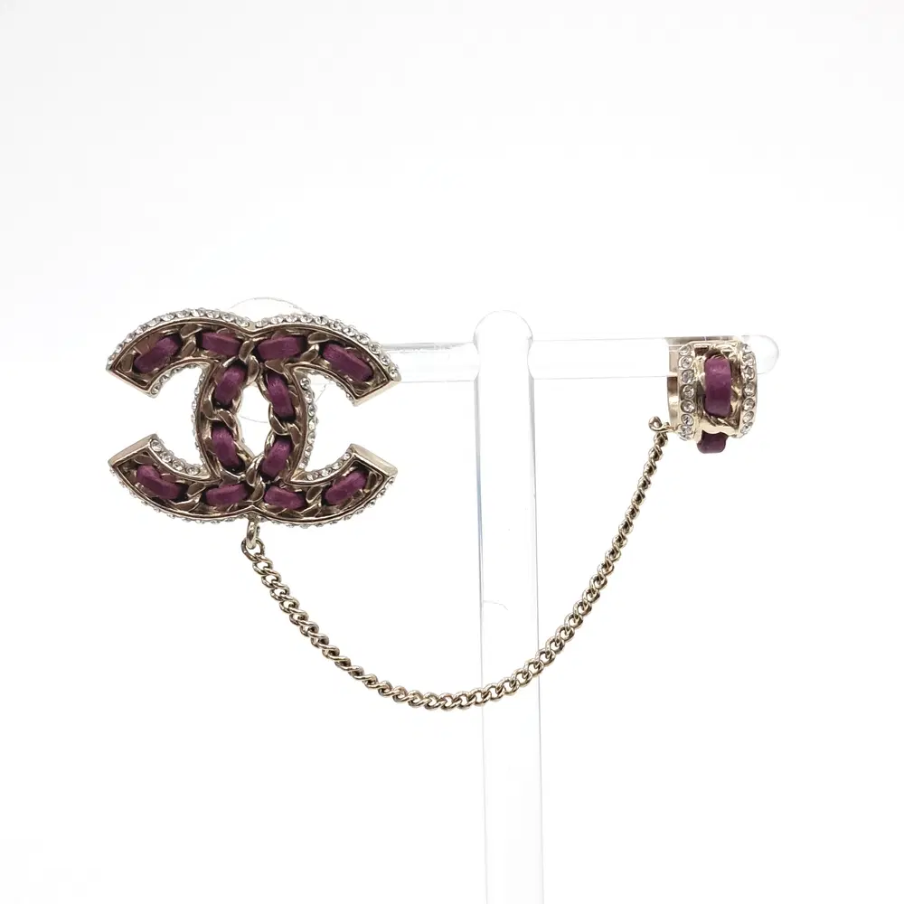 Chanel chain logo earrings