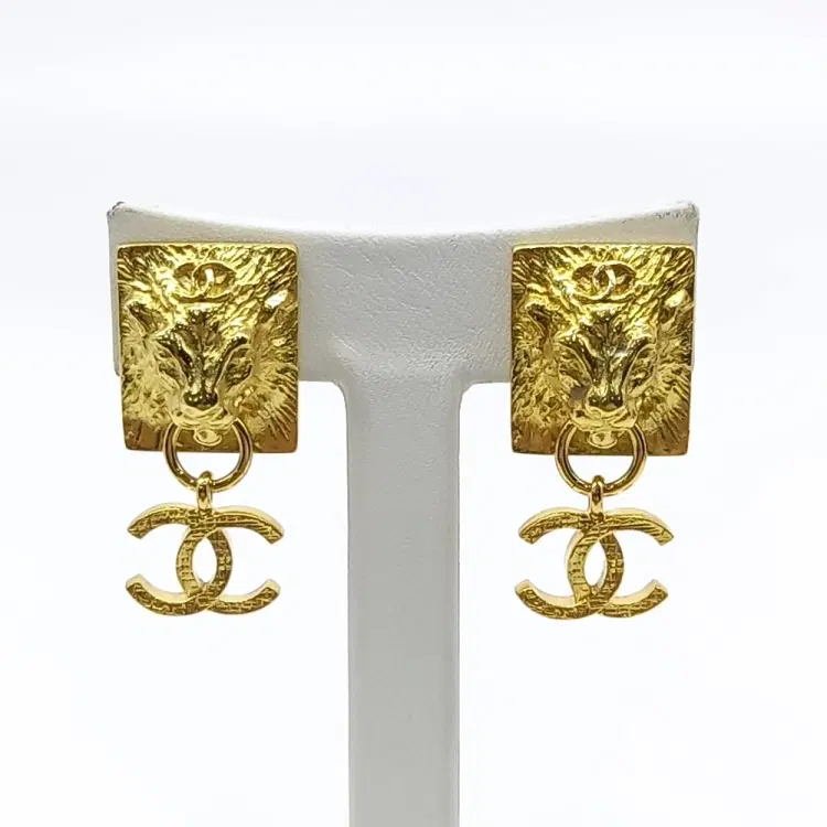 Chanel earrings-Hover-Image