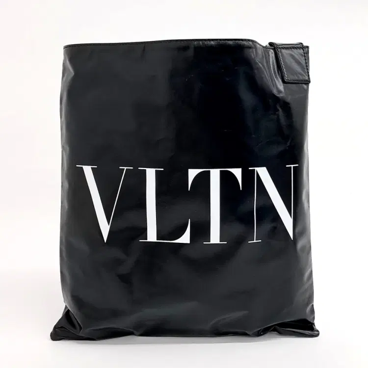 Valentino Garavani crossbody bag-Hover-Image