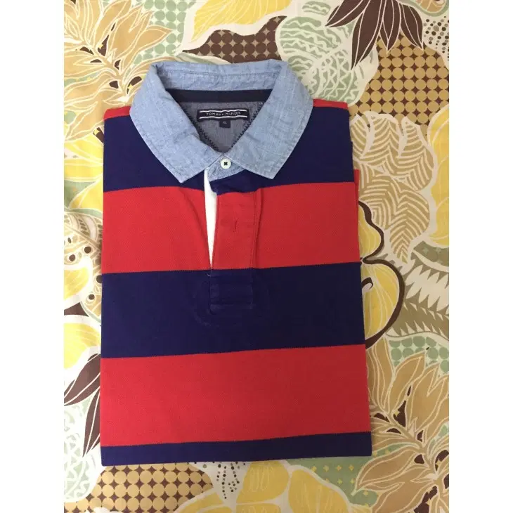 Collared T shirt
