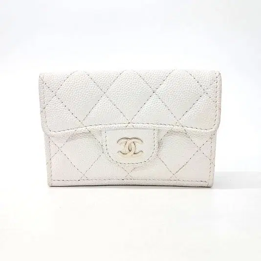 Chanel caviar bi-fold wallet
