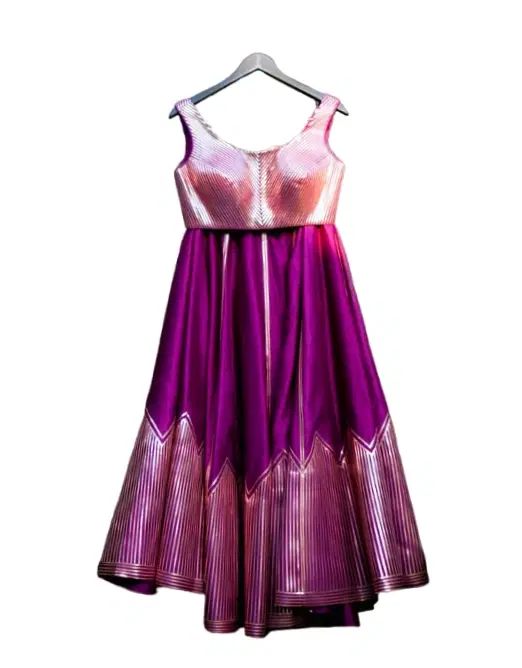 Amit Aggarwal Wedding Lehenga-Hover-Image