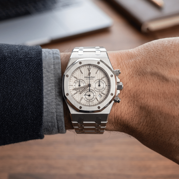 Audemars Piguet Royal Oak 39 MM White Dial Steel Automatic Watch Ref. No 25860ST.OO.1110ST.05-Hover-Image