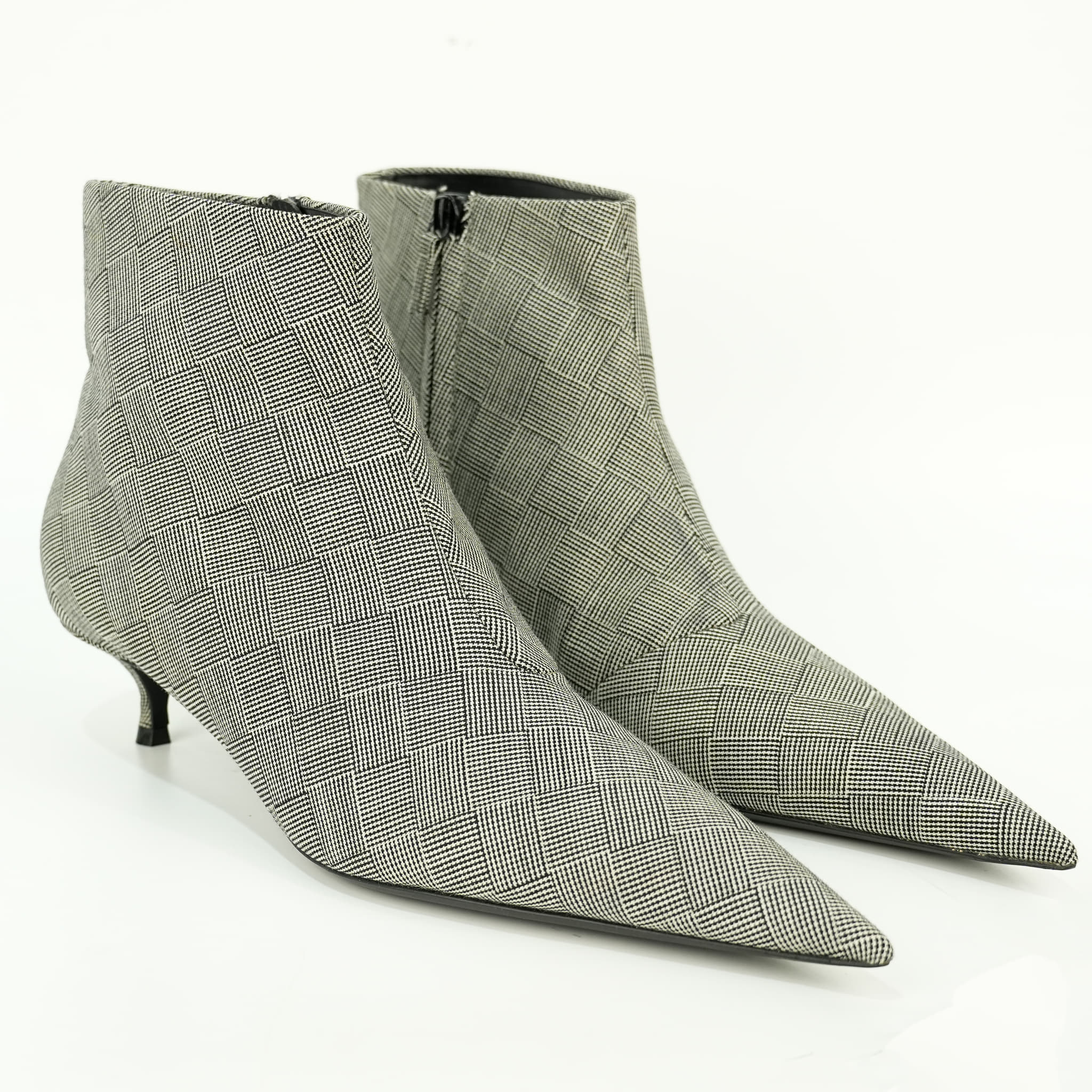 Size 39.5 - Balenciaga Pointed Toe Ankle Boots