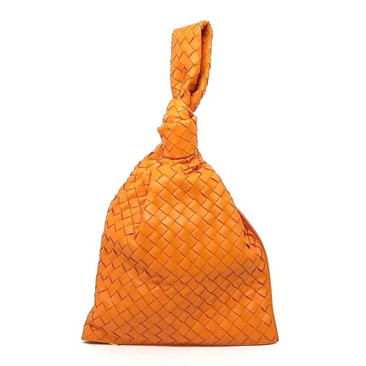 Bottega Veneta BV Twist-Hover-Image