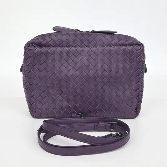Bottega Veneta mesh crossbody bag-Hover-Image