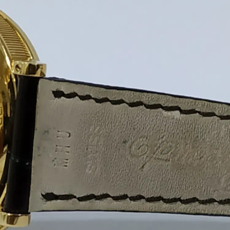 Breguet Classique La Tradition Watch-Hover-Image