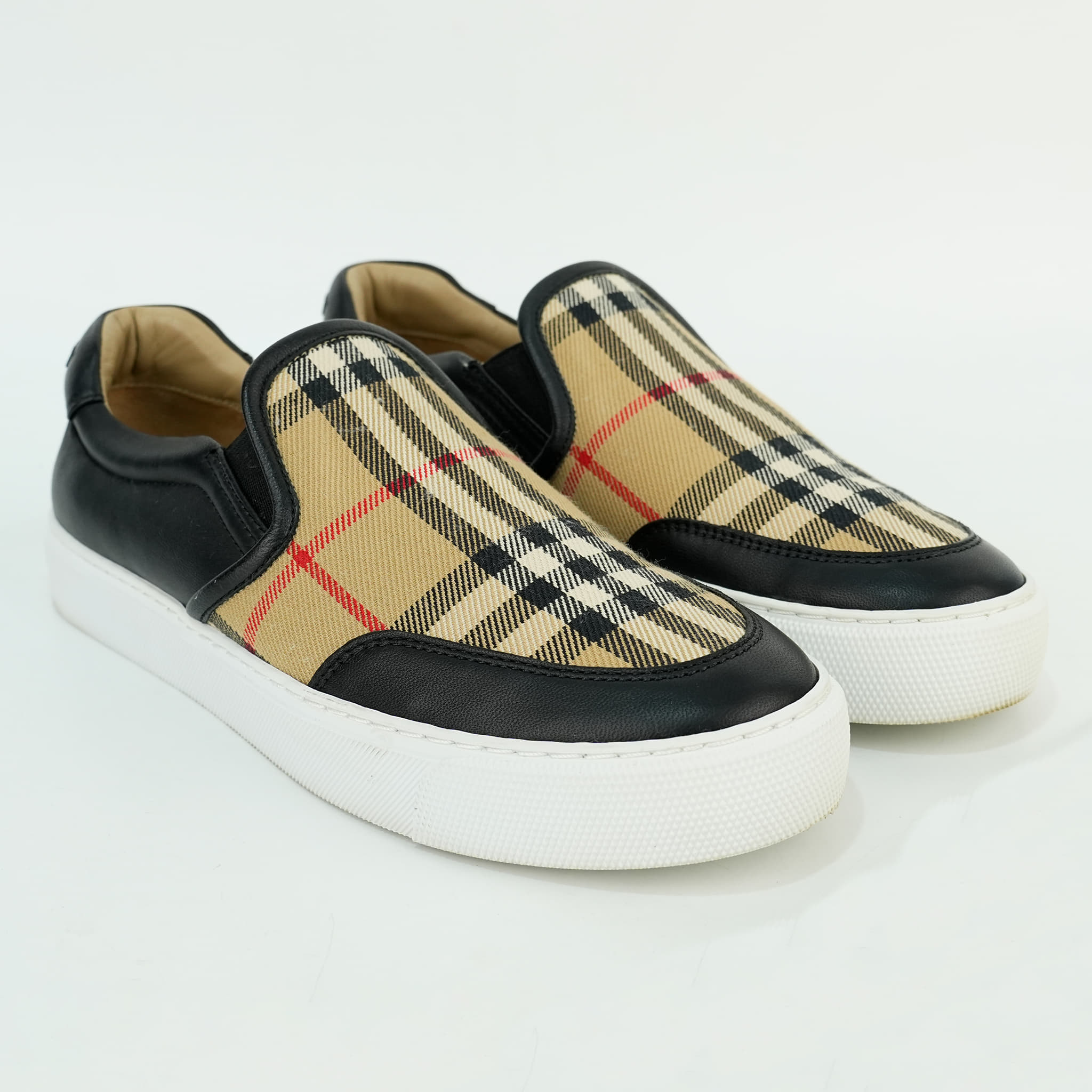 Size 36 - Burberry Nova Check Pattern Canvas Shoes