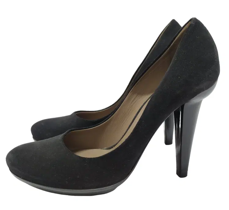 Size 35.5 - Bottega Veneta Suede Round Toe Pumps-Hover-Image