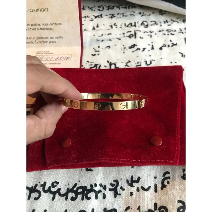 Cartier Love Bracelet Yellow Gold-Hover-Image