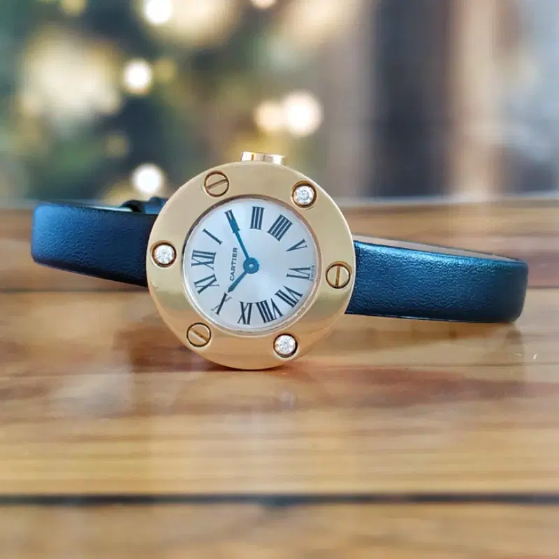 Cartier Love 18k Gold And Diamonds Quartz