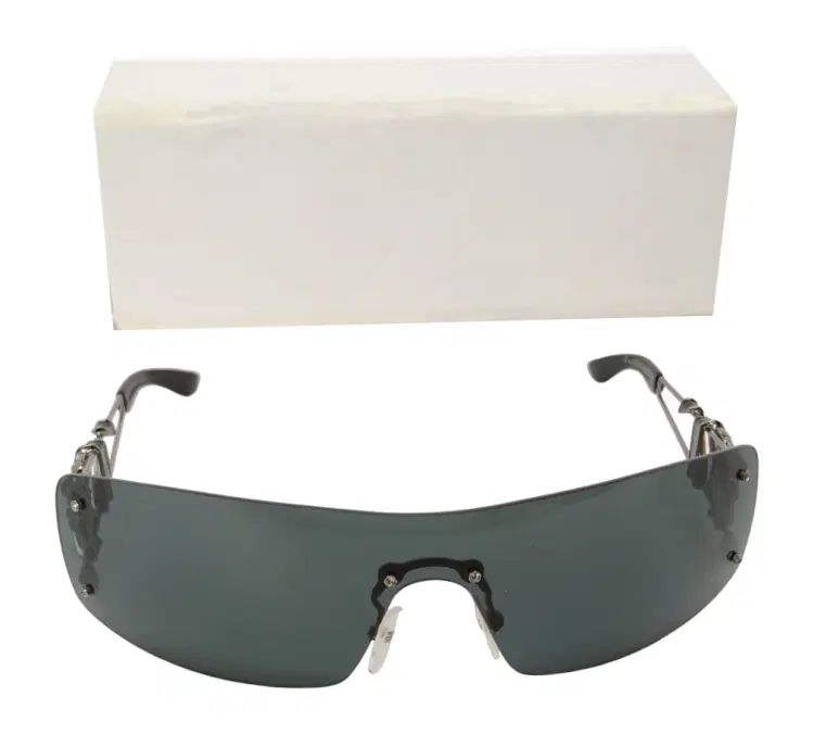 Dior Diamante Heart Core 6LB Shield Sunglasses-Hover-Image