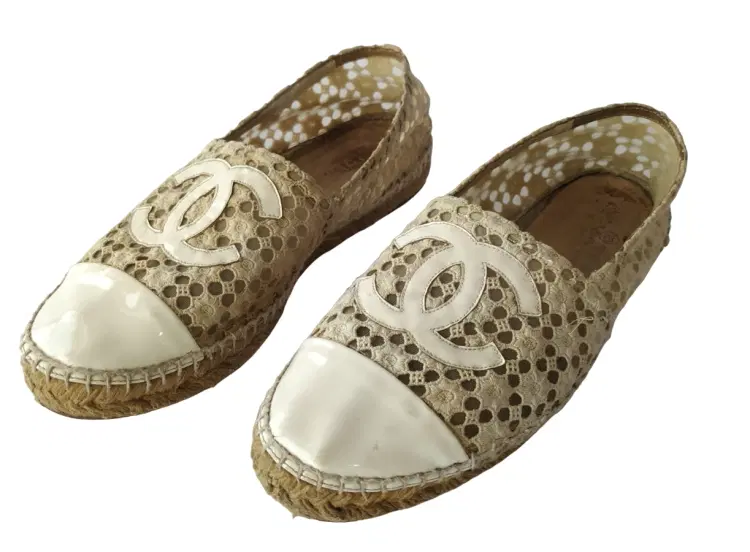 Size 40 - Chanel Ivory Crochet and Patent Leather Espadrilles-Hover-Image