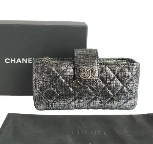 Chanel O-mini Leather Clutch