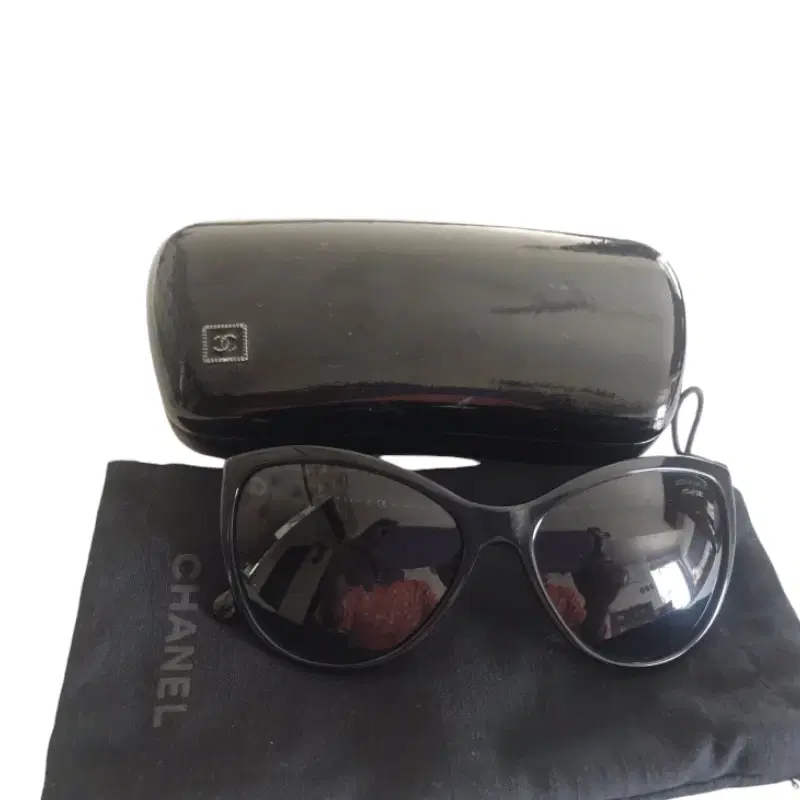 Chanel Bow Detail Sunglasses