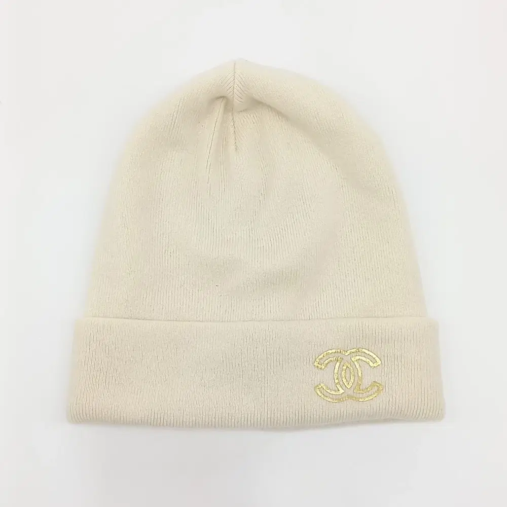 Chanel cashmere beanie