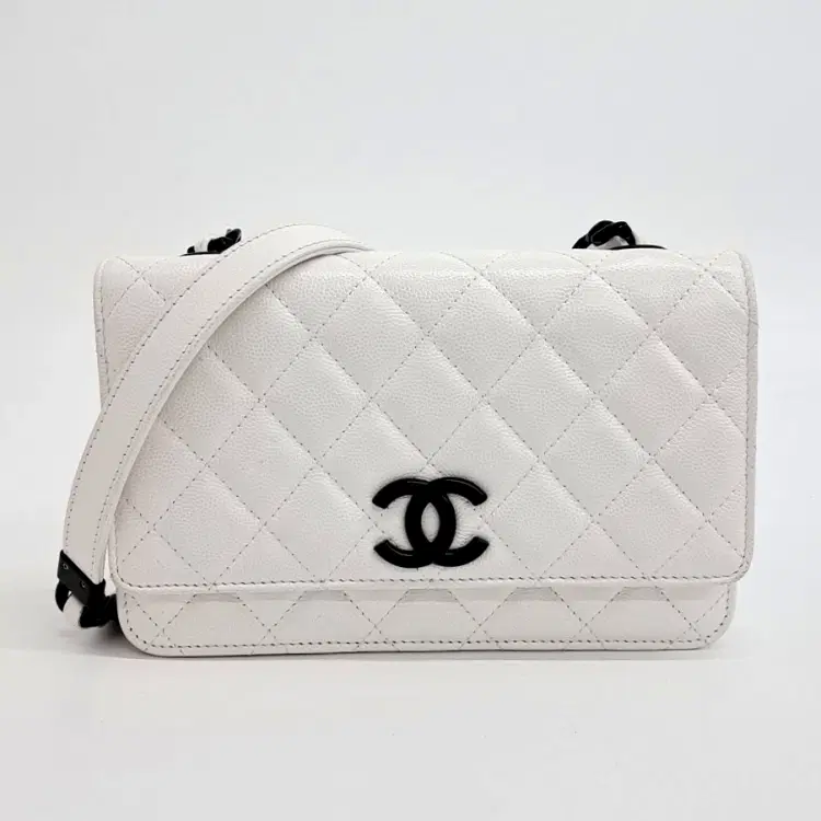 Chanel Caviar WOC Crossbody Bag-Hover-Image
