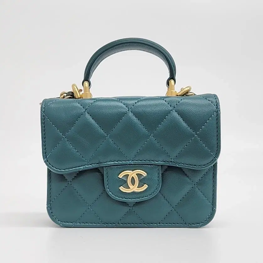 Chanel Lambskin Chain Flap Coin Purse