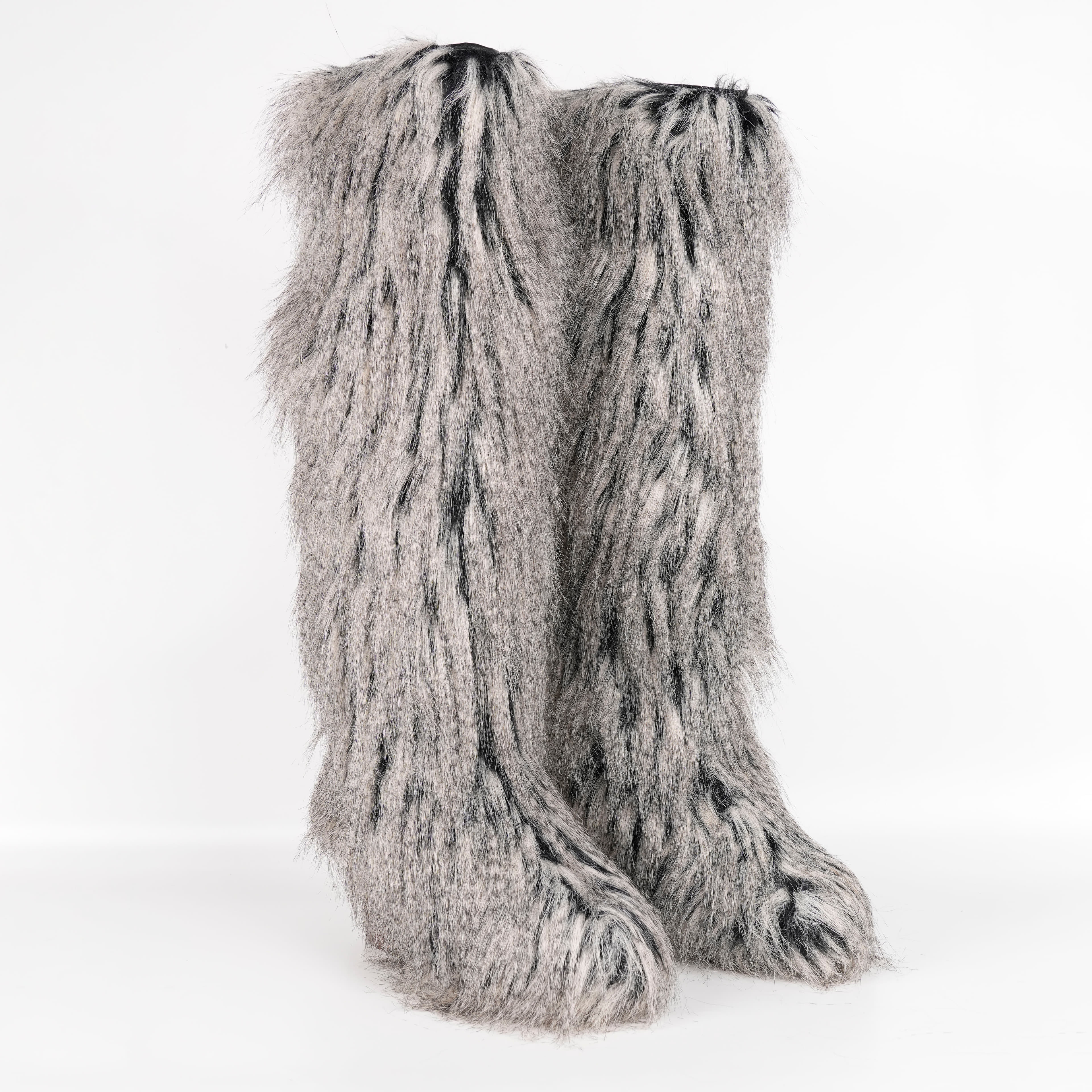 Size 41 - Chanel Grey Fantasy Fau Fur Icicle Heel Mukluks Boots