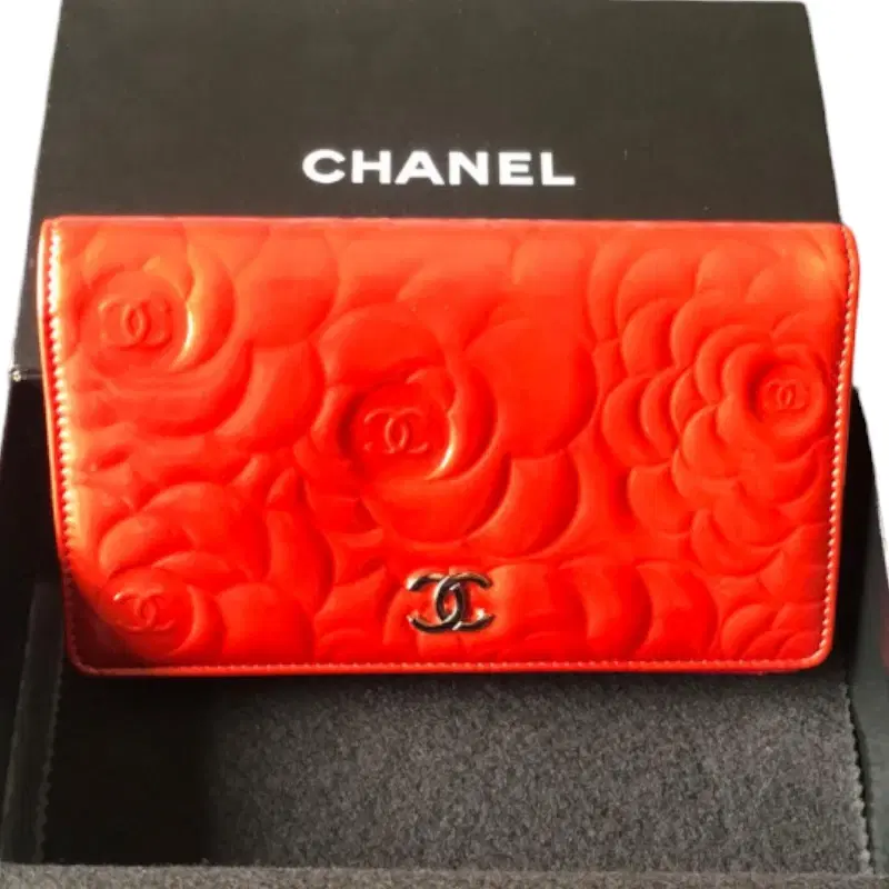 Chanel Camellia Long Red Leather Wallet