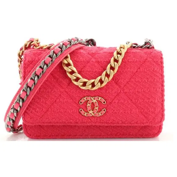 Chanel 19 Pink Wallet On Chain
