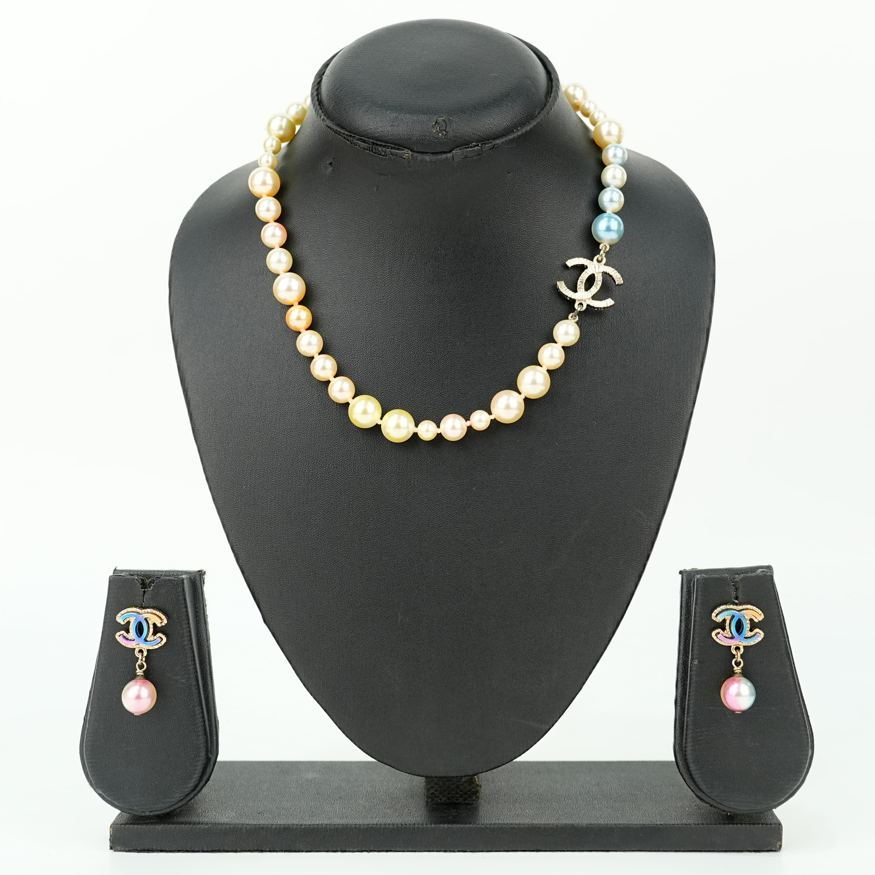 Chanel multicolor faux-pearl necklace with CC drop earrings set