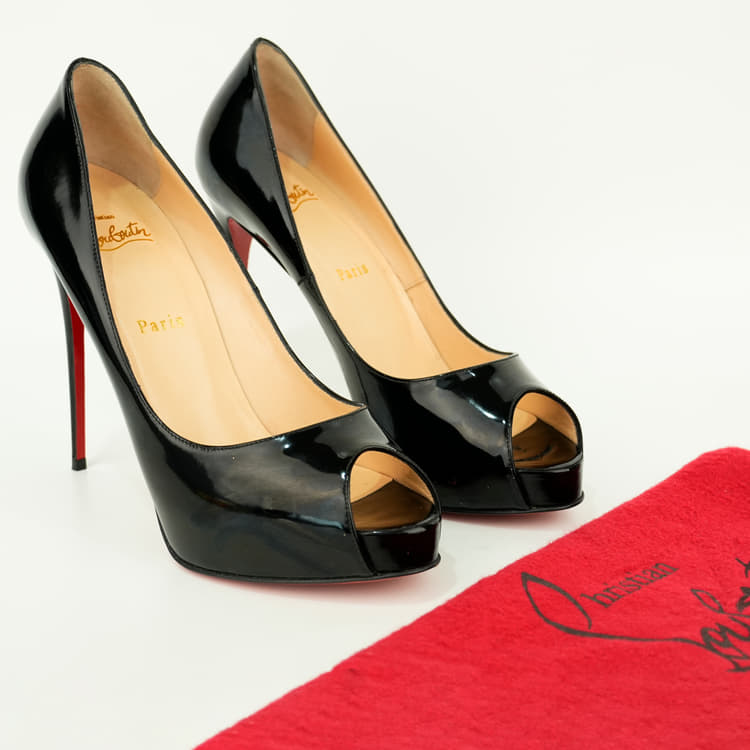 Size 39.5 - Christian Louboutin Patent New Very Prive Pumps in Black-Hover-Image