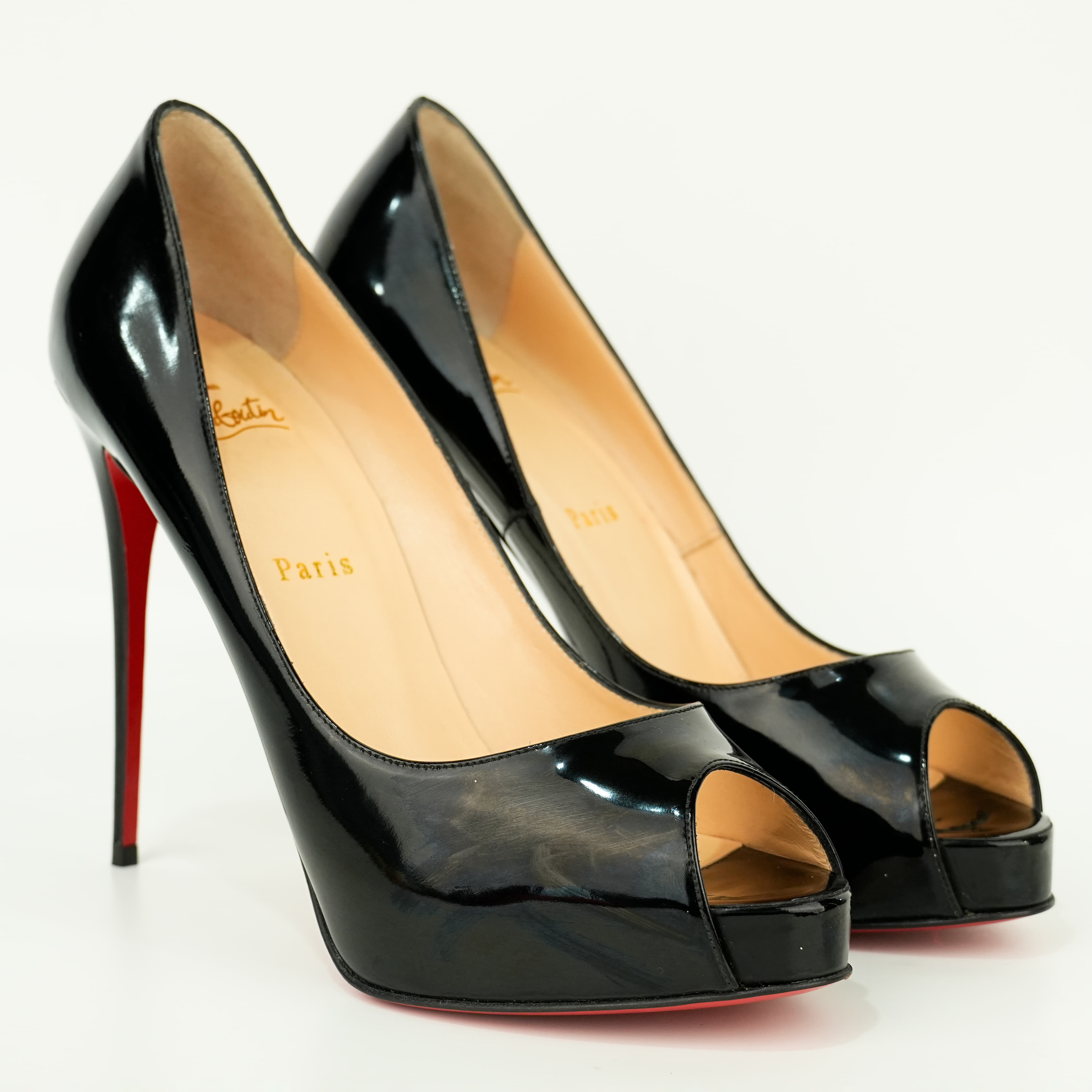 Size 39.5 - Christian Louboutin Patent New Very Prive Pumps in Black