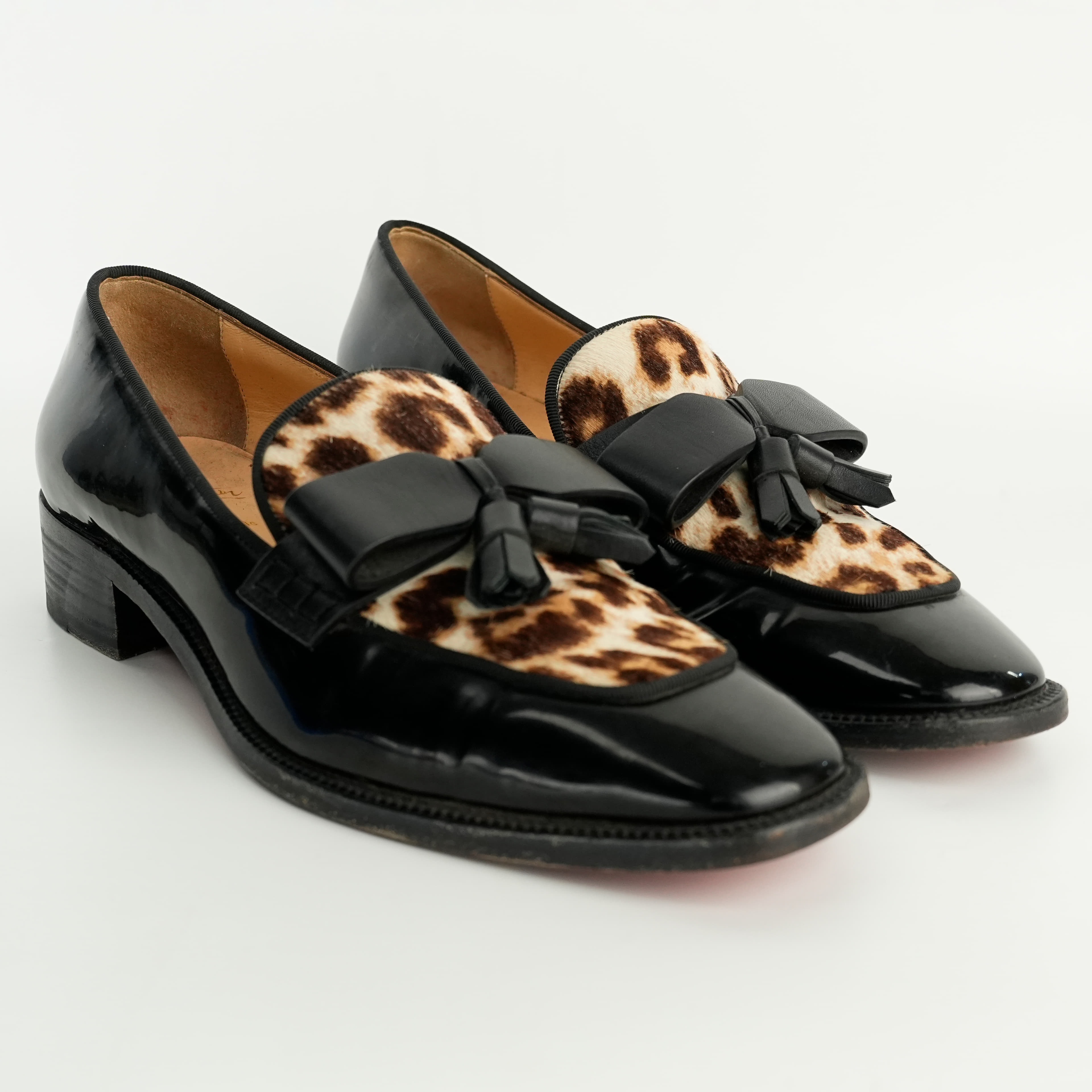 Size 39 - Christian Louboutin Patent Leather Bow Accents Loafers